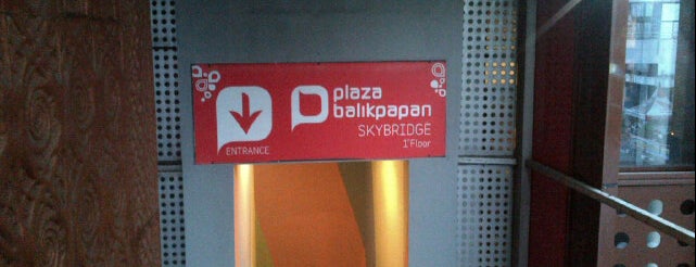 Skybridge, Plaza Balikpapan is one of Yuk Shopping.