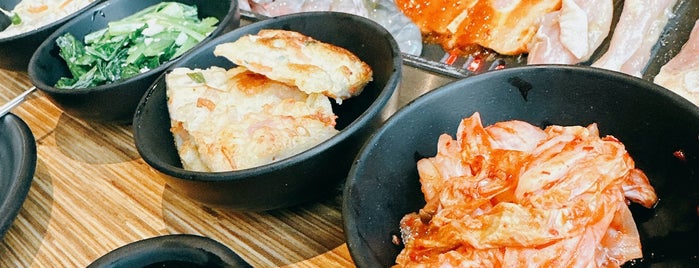 Shinla is one of BKK_Korean Restaurant.