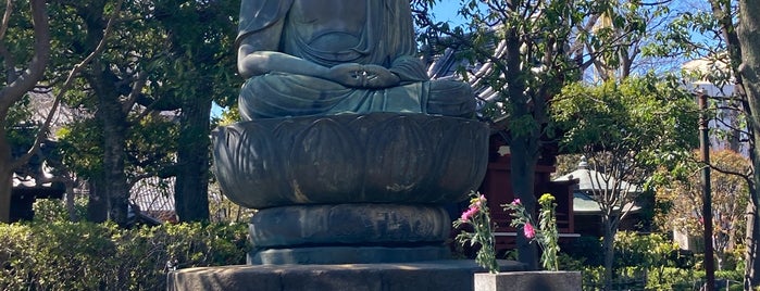 Amida Nyorai sitting statue is one of 浅草♪.