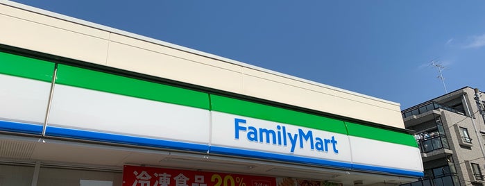 FamilyMart is one of ネ申スポット🏪🚉🏬.