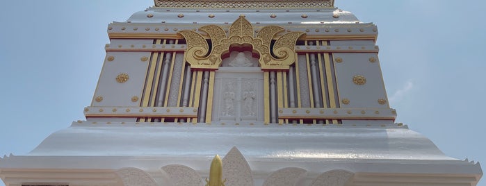 Wat Phra That Phanom is one of บึงกาฬ, สกลนคร, นครพนม, มุกดาหาร.