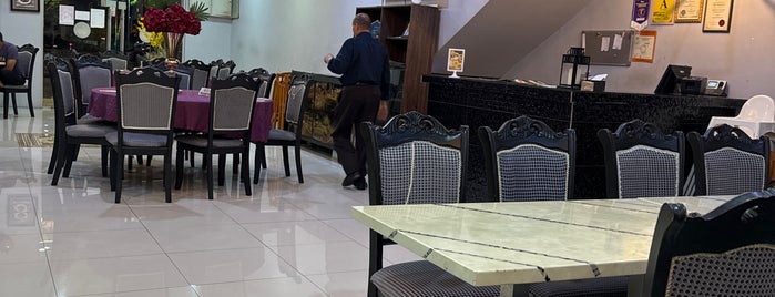 Hadramawt Palace Restaurant is one of Foodie Corner (To Try).
