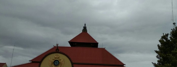 Masjid Gedhe Kauman is one of Yogyakarta.