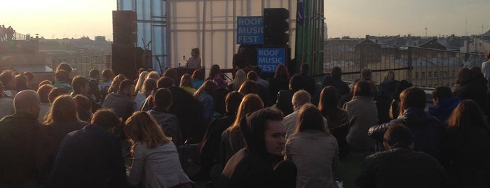 Roof Music Fest is one of В Питере пить.