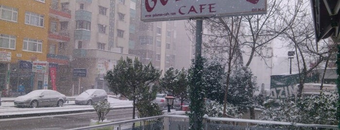 Gülümse Cafe is one of Tempat yang Disukai Ömer.