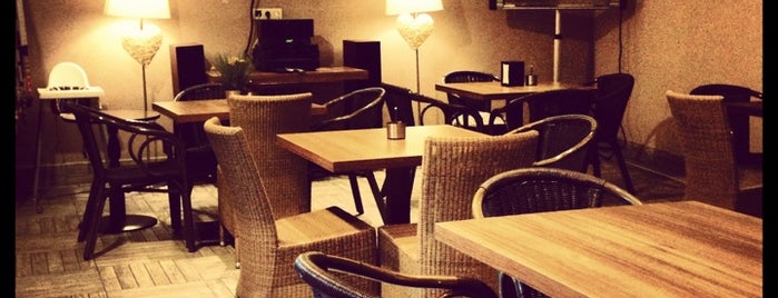 Kanlıca Cafe Tiryaki & Nargile is one of สถานที่ที่บันทึกไว้ของ Caner.
