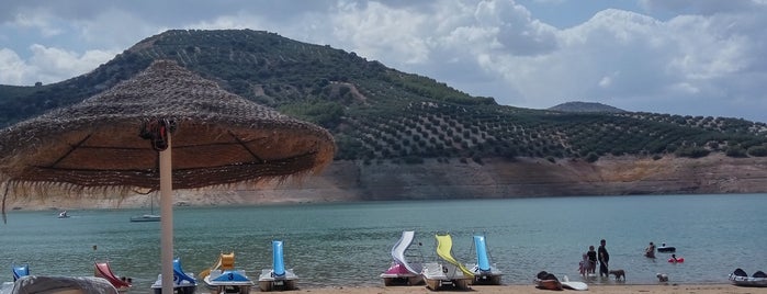 Camping Valdearenas is one of Iznájar (Córdoba).