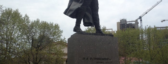 Памятник Островскому is one of Сочи.