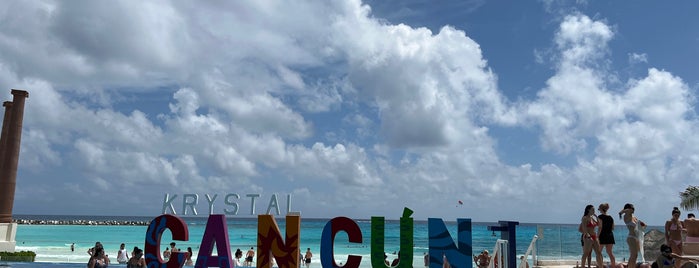 Krystal Cancún (Beach Bar) is one of Cancun.
