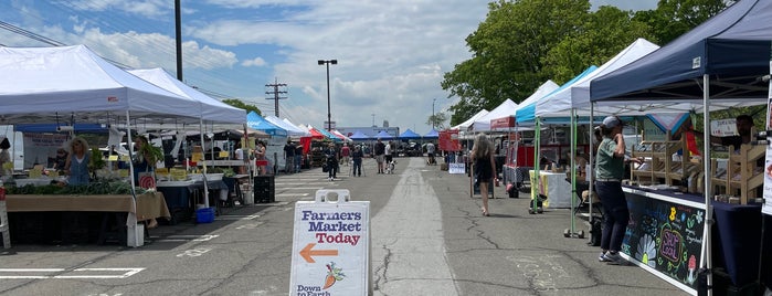 Larchmont Farmers' Market is one of Neighborhoods - Westchester.