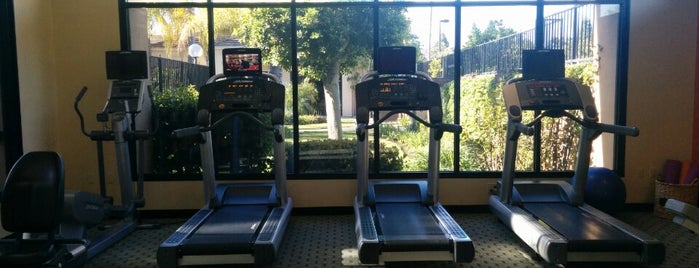 Courtyard Marriott Gym is one of John 님이 좋아한 장소.