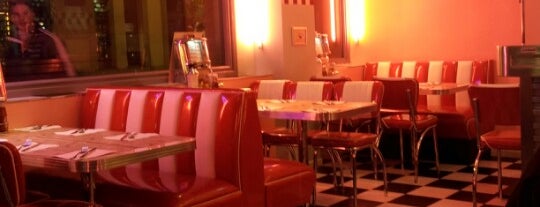 Peggy Sue's is one of Roさんのお気に入りスポット.