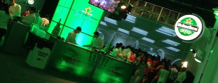Heineken viewing party Real Madrid Vs. Atletico de Madrid is one of Bereniceさんのお気に入りスポット.