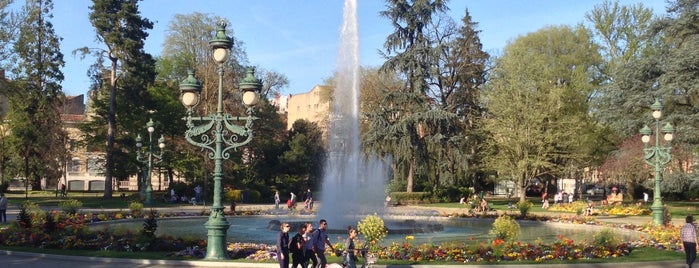 Jardin du Grand Rond is one of Toulouse & Paris.