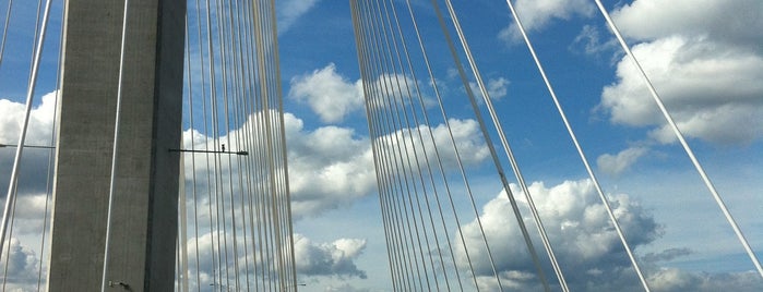 Port Mann Bridge is one of Bridge & Tunnel Crowd.