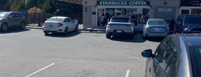 Starbucks is one of Phillip : понравившиеся места.