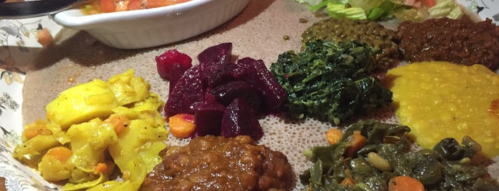 Wazema Ethiopian Restaurant is one of สถานที่ที่ Danielle ถูกใจ.