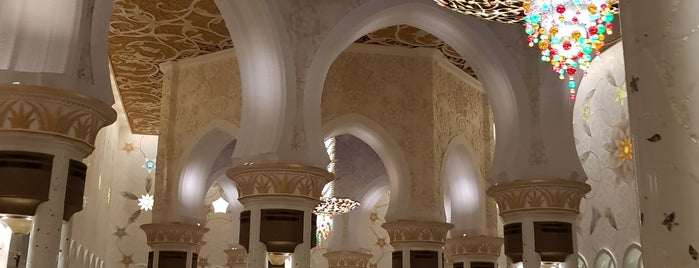 Sheikh Zayed Grand Mosque is one of Conseil de Александр.