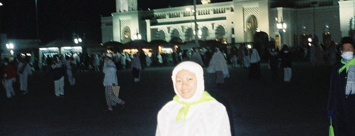 Al-Masjid an-Nabawi is one of MY JOURNEY.