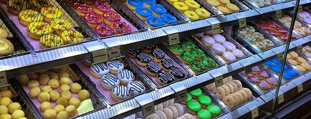 Dunkin' Donuts is one of Francesco : понравившиеся места.