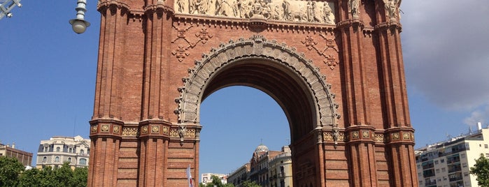 Arco del Triunfo is one of Barcelona.