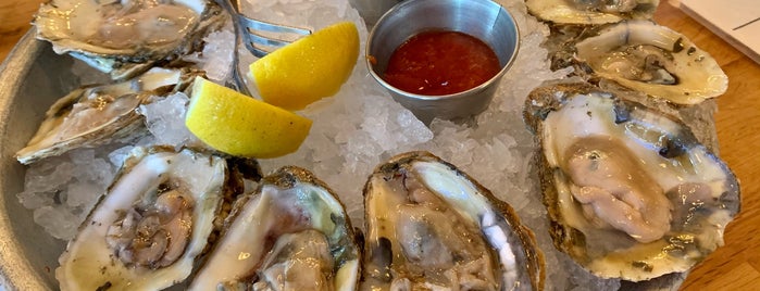 Ella's Oyster Bar is one of Sunday Date Night Around Miami.