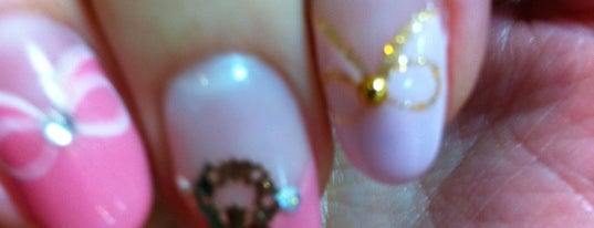 Lilybe Nail is one of 廃人芸.
