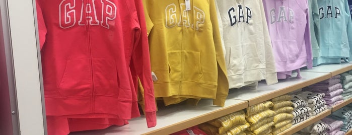 Gap Factory Store is one of Mayorz.