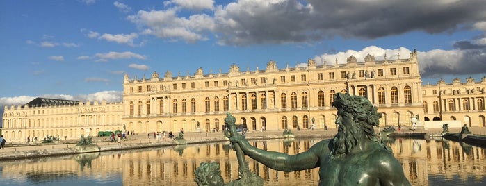 Palace of Versailles is one of Great Spots Around the World.