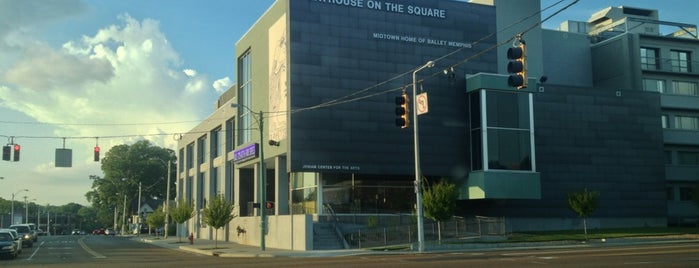 Playhouse on the Square is one of Carrie'nin Kaydettiği Mekanlar.
