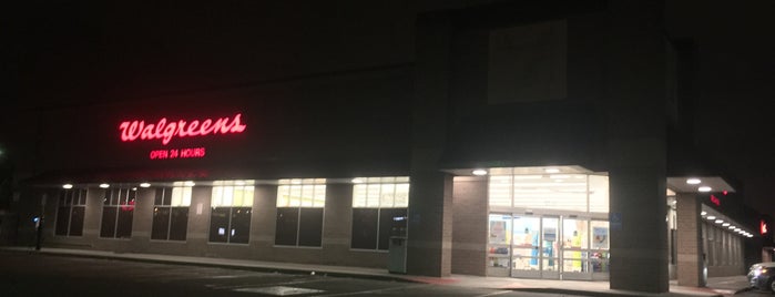 Walgreens is one of Tempat yang Disukai Scott.