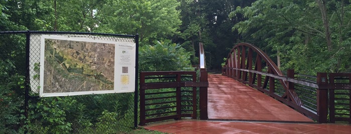 Wolf River Greenway is one of Memphis, TN.