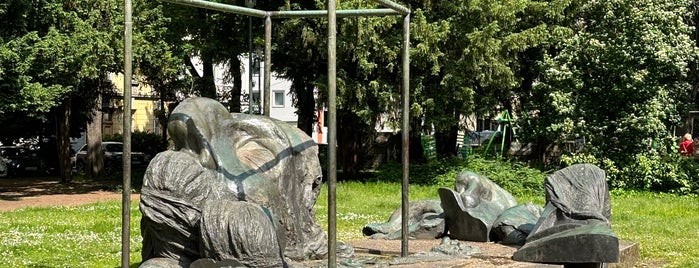 Heinrich-Heine-Monument is one of Düsseldorf Best: Sightseeing.