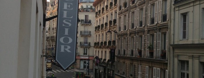 Hotel Excelsior is one of Lugares favoritos de Alejandro.