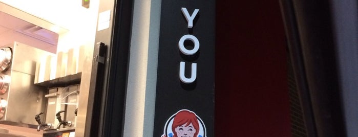 Wendy’s is one of Dougさんのお気に入りスポット.