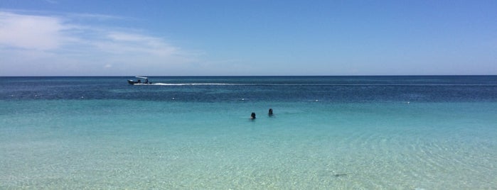 West Bay Beach is one of Honduras.