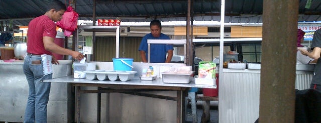 Roti Canai Mail is one of สถานที่ที่ ꌅꁲꉣꂑꌚꁴꁲ꒒ ถูกใจ.