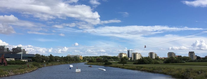 Malmö wake park is one of สถานที่ที่ Ece ถูกใจ.
