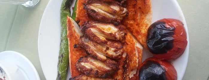 Öz Kanatçı Kardeşler is one of İstanbul yemek.