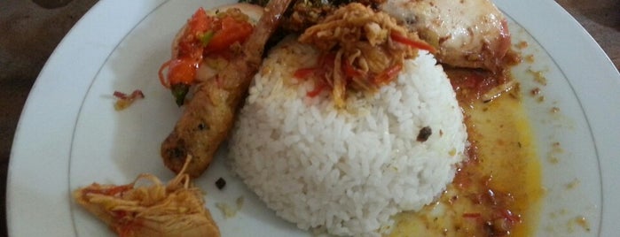 Nasi Ayam Bu Oki is one of Bali.