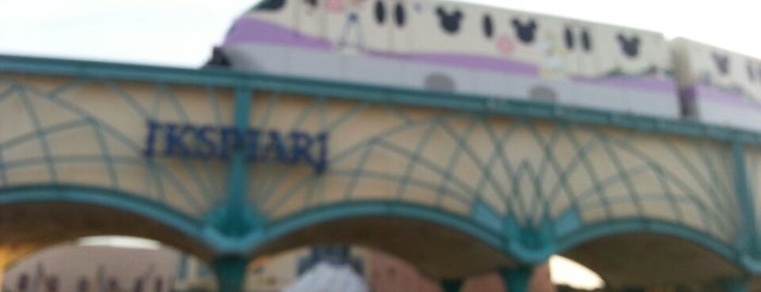 イクスピアリ is one of Tokyo Disney Resort 2013.
