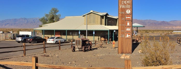 Stovepipe Wells Village is one of Mere’s Liked Places.