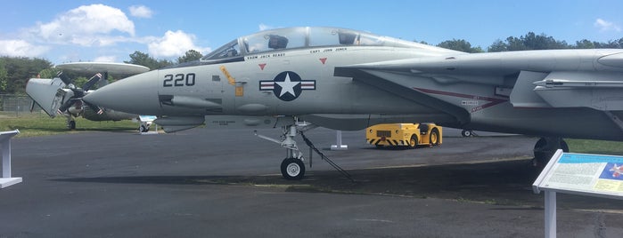 Patuxent River Naval Air Museum is one of Tempat yang Disukai Char.