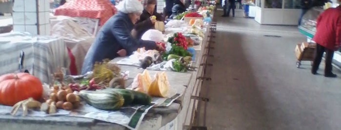 Кузнечный рынок is one of Saint Petersburg by Locals.