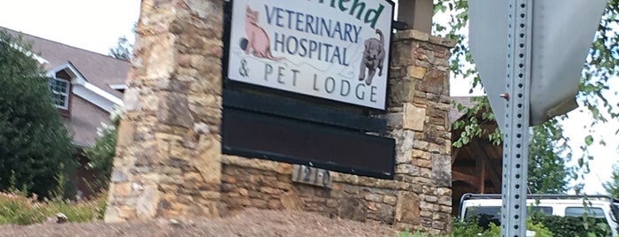 Best Friend Veterinarian Hospital is one of Chester'in Beğendiği Mekanlar.
