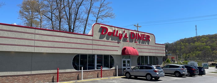 Dolly's Diner is one of Nostalgia Food.