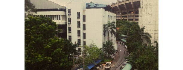อาคารสวรรคโลก (SWB) is one of มหาวิทยาลัยรามคำแหง (Ramkhamhaeng University).