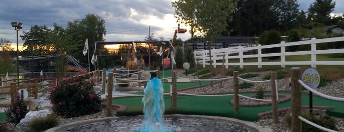 Meadows Putt Putt is one of Timothyさんのお気に入りスポット.