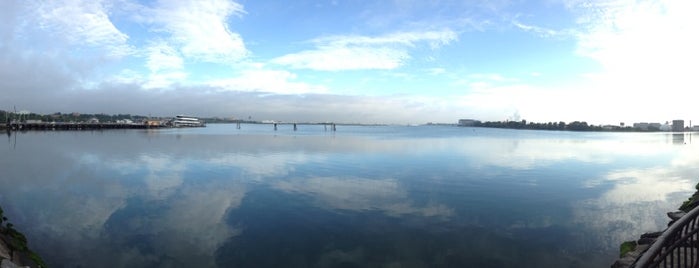 Flushing Bay is one of Kimmie's Saved Places.