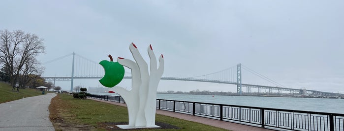 Odette Sculpture Park is one of Canada to-do.